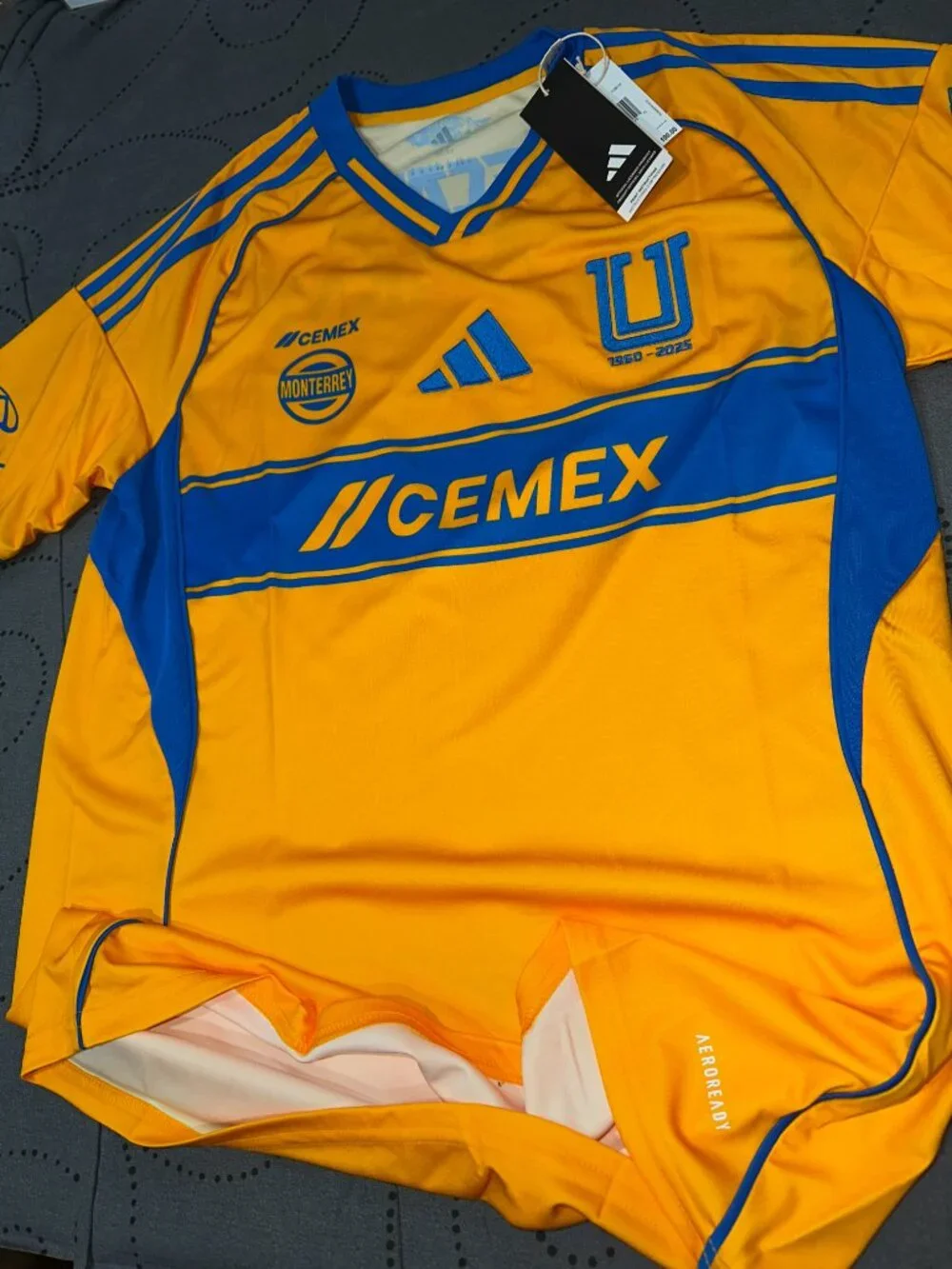 ADIDAS TIGRES DE LA UANL AEROREADY YELLOW & BLUE SOCCER JERSEY SIZE M MEN $100 - Picture 3 of 5